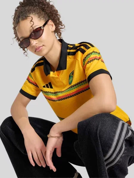 Koszulka Adidas Sportswear żółta