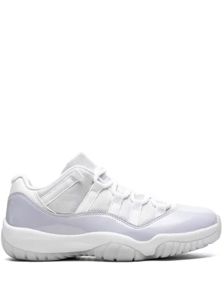 Sneakerși Jordan alb