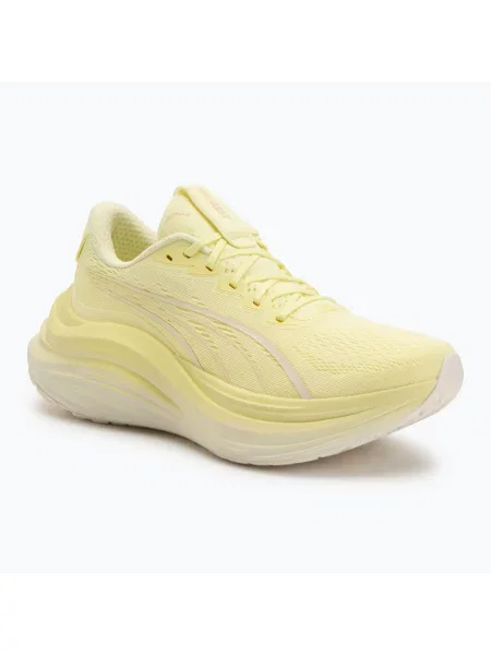 Дамски обувки за бягане PUMA MagMax Nitro gold moon бежово