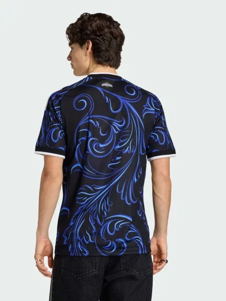 Футболка Adidas черная