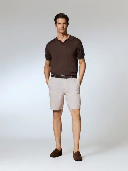 Reserved Pantaloni scurți regular din in bej