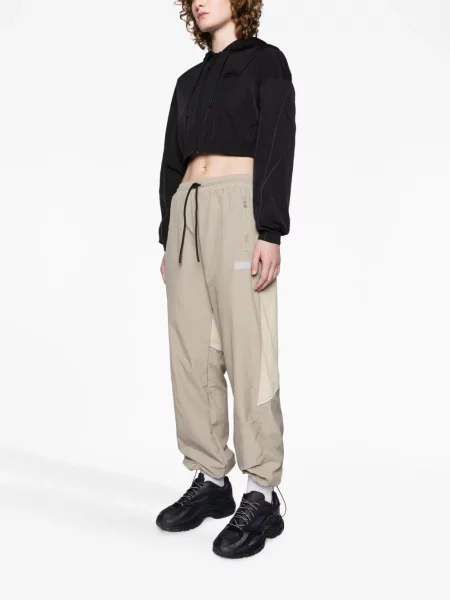 Striukė Reebok Ltd su gobtuvu apkarpytas juoda