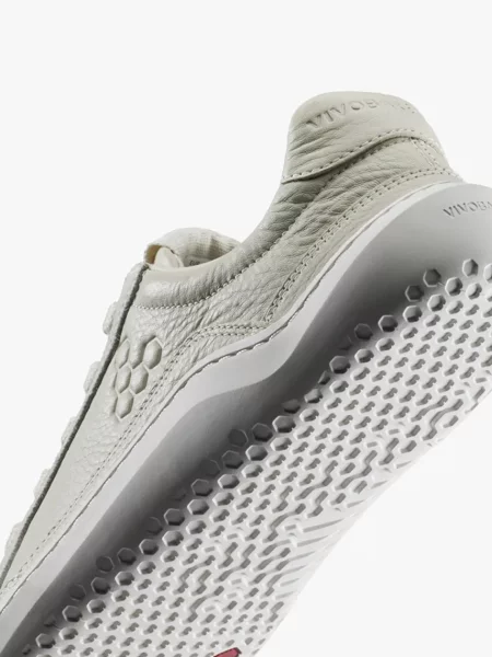 Кожаные кроссовки Vivobarefoot