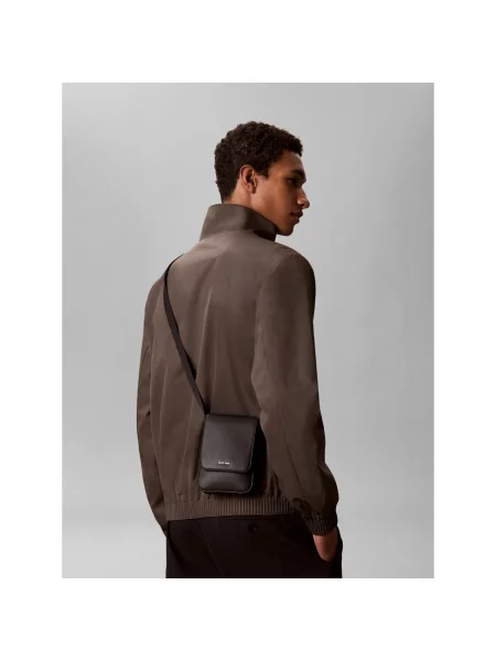 Ľadvinka Calvin Klein Raised Phone Crossbody čierna