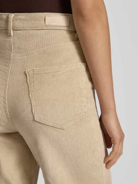 Spodnie sztruksowe z szeroką nogawką z mieszanki bawełny model ‘HOPE’ Only beżowe