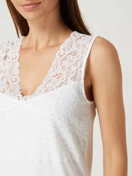 Koszula nocna z koronką szydełkową model ‘Moments’ Hanro biała