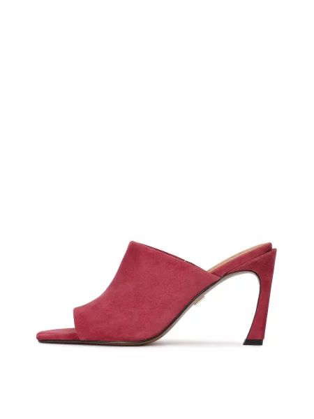 Kazar Saboți Editions magenta