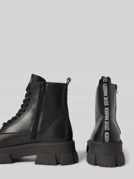 Kozaki sznurowane z detalami z logo Steve Madden czarne