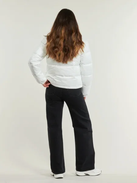 Geacă de blugi Tommy Jeans cu glugă alb