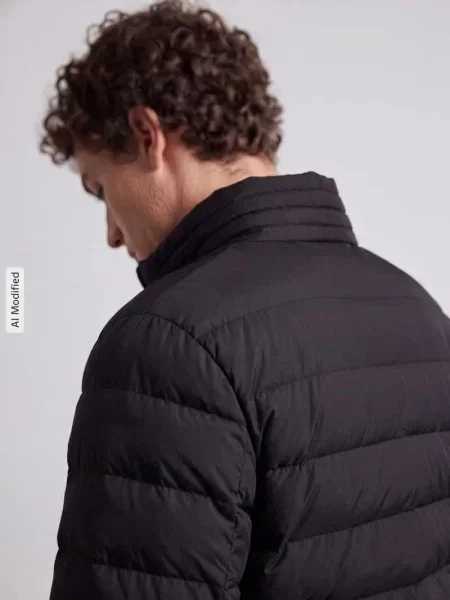 Kurtka pikowana o kroju regular fit ze stójką model MODENA FUSED' Strellson czarna