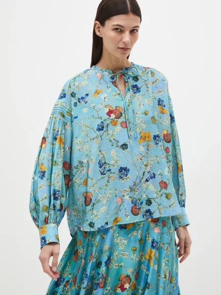 Блузка Medicine