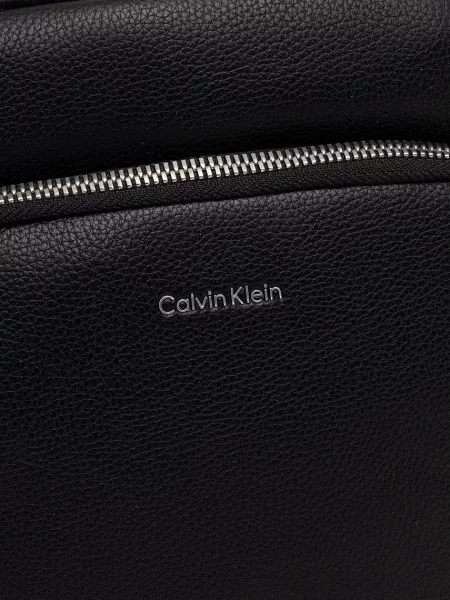 Válltáska Calvin Klein Raised Pocket Reporter fekete