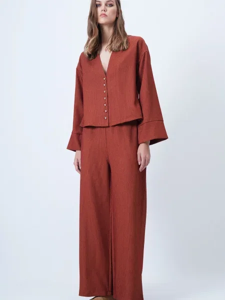 Trend Alaçatı Stili Costum cu pantaloni ruginiu roșu