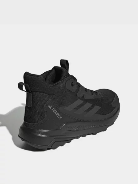 Ботинки Adidas черные