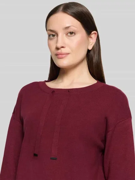 Sweter z wiązanym detalem ze sznurka Betty Barclay