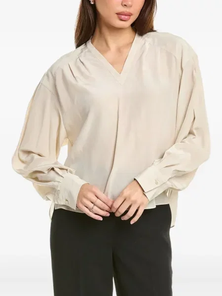 Svilena bluza Brunello Cucinelli s V-izrezom