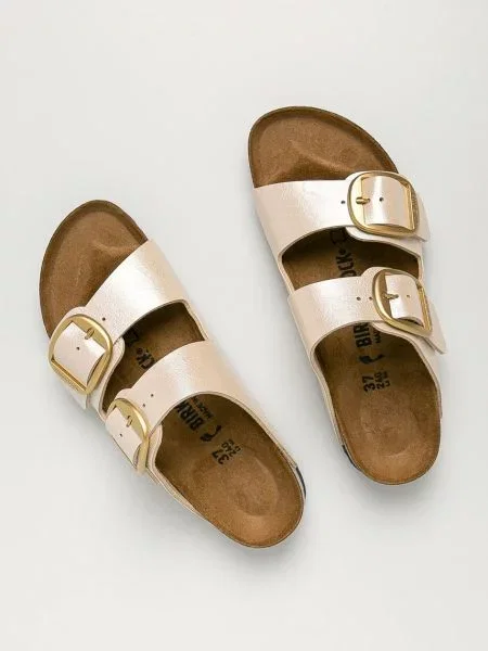 Шлепанцы Birkenstock с пряжкой
