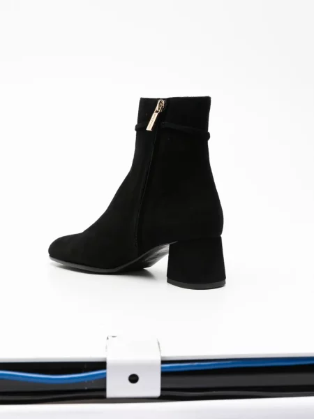 Botine Baldinini din piele de căprioară negru