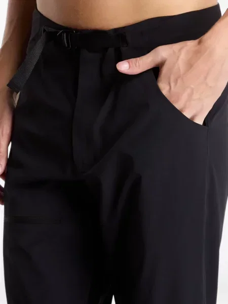 Pantaloni The North Face negru