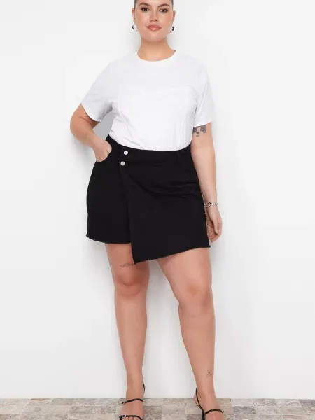 Pantaloni scurți Trendyol negru