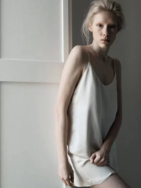 Сукня MUUV. FEU mini розкльошена бежевий