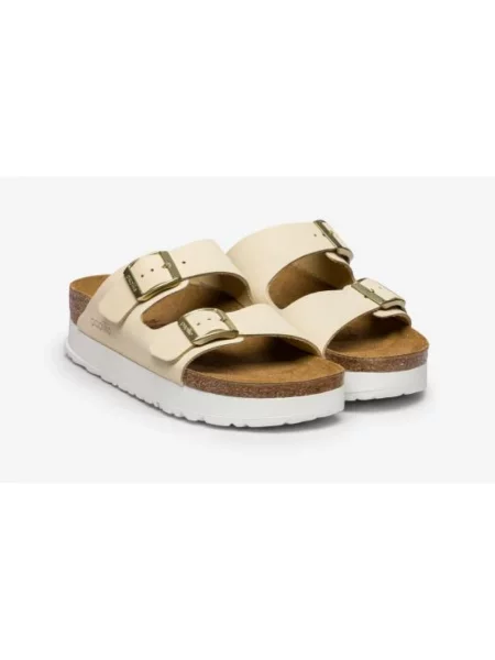 Klapki Birkenstock skórzane na platformie beżowe
