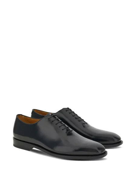 Iš natūralios odos bateliai Ferragamo juoda