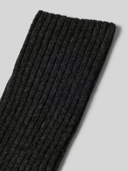 Skarpety z wyhaftowanym logo model ‘COSY’ Falke