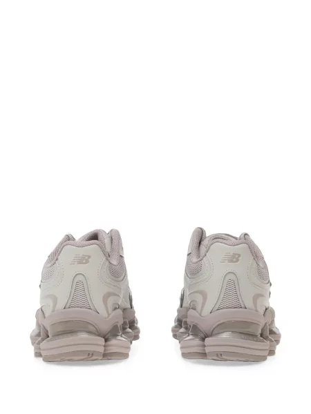 Sneakerși New Balance maro