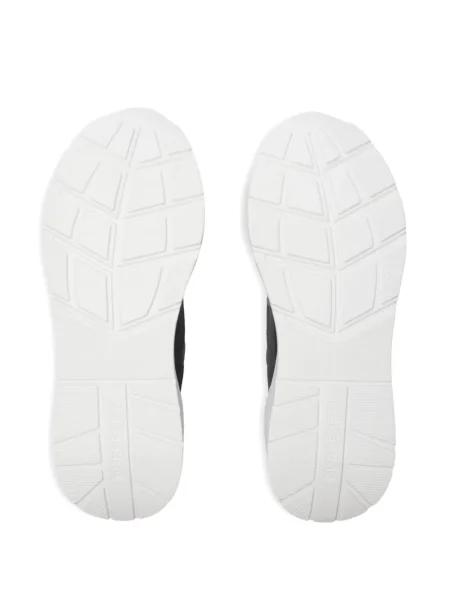 Sneakerși Burberry în carouri negru