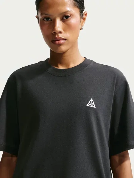 Póló Nike ACG Short-Sleeve T-Shirt Black/ Summit White XS fekete