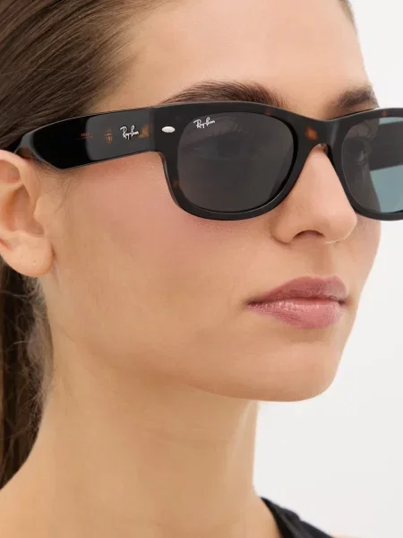 Ray-Ban napszemüveg barna