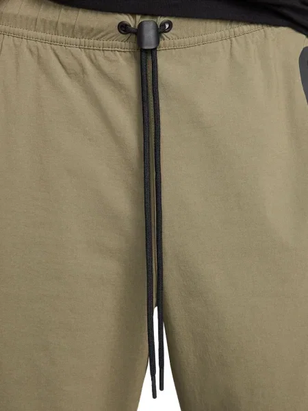 Běžecké fleecové tričko s potiskem Nike s potiskem černé