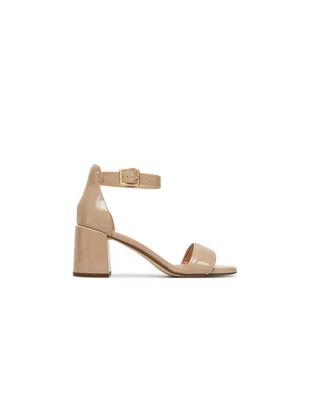 Clarks Sandály Ezoria Mae béžová