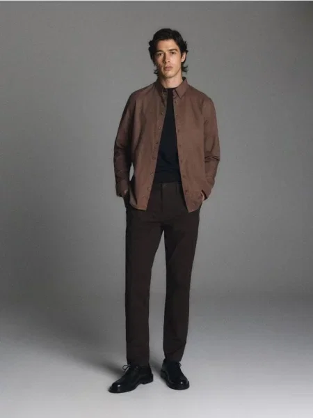 Reserved Pantaloni slim cu pima maro-închis maro