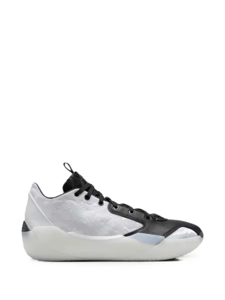Sneakerși Jordan alb