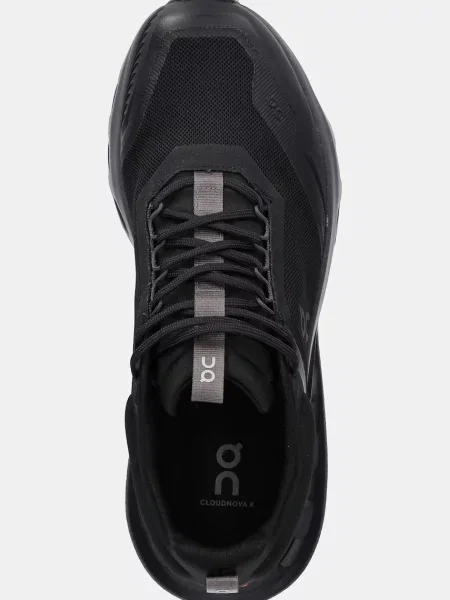 Кроссовки On