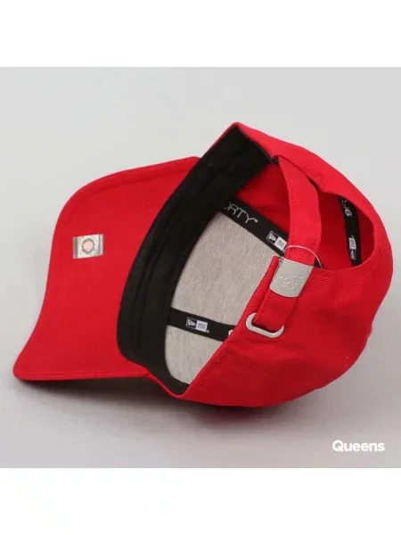 Шапка New Era Basic Manchester United C/O Red Universal червено