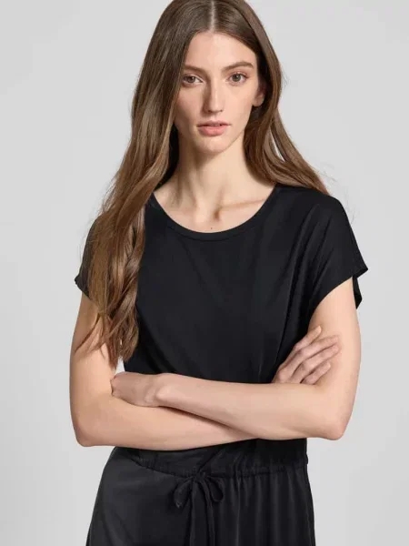 Sukienka taliowana o długości do kolan z mieszanki model ‘HANNAH’ Only czarna