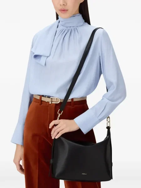 Kožená kožená taška Furla černá