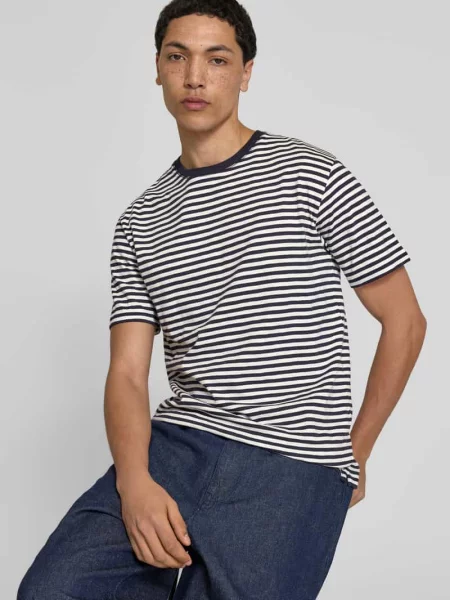 T-shirt z okrągłym dekoltem Closed granatowa