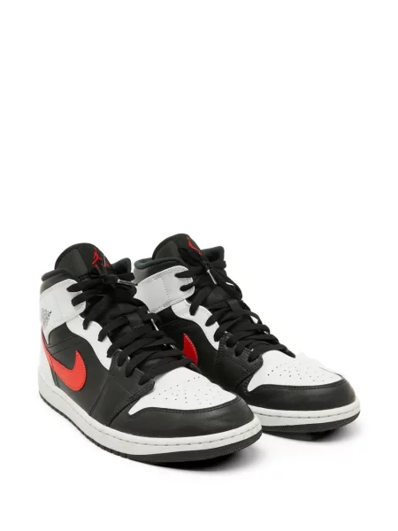 Sneakerși Jordan din piele negru