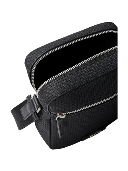 Válltáska Calvin Klein Embossed Woven Reporter fekete