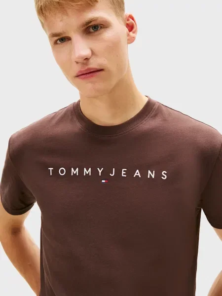 Футболка Tommy Jeans з автографом коричнева