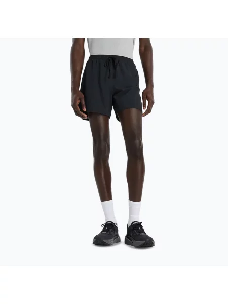 Pantaloni scurți de alergare pentru bărbați New Balance Run Essentials 5" black negru
