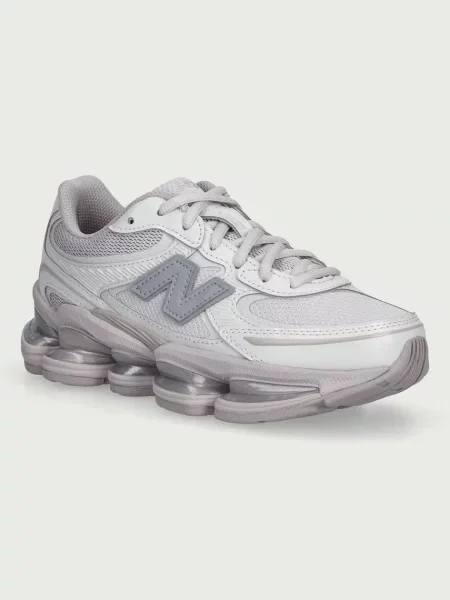 New Balance sneakers pentru femei violet