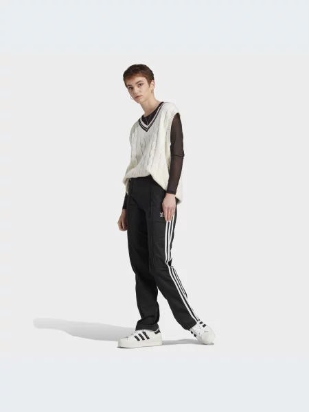 Повседневные переработанный брюки Adidas черные
