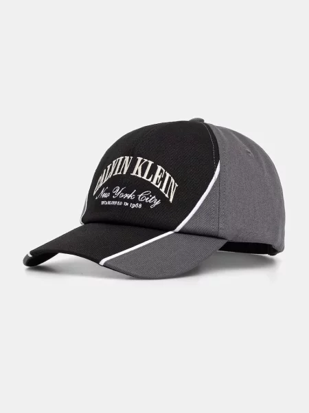 Calvin Klein Šiltovka Two Tone Seasonal Graphic Cap čierna