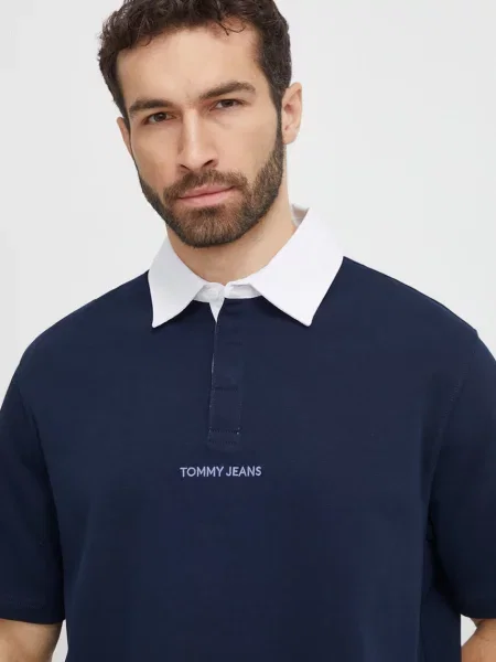 Тениска с яка Tommy Jeans с изчистен дизайн тъмносиньо