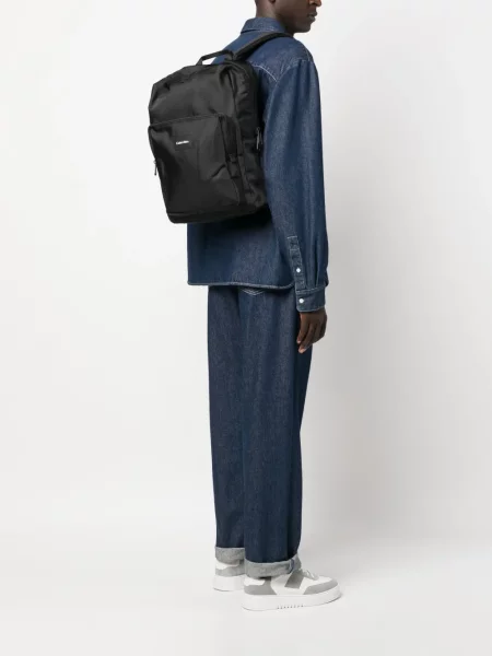 Kuprinė Calvin Klein juoda
